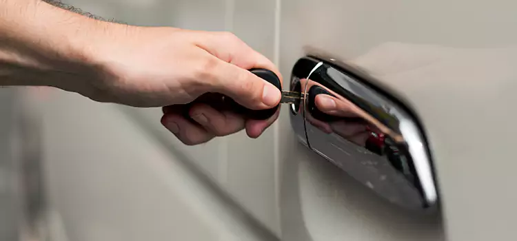 Why Choose Our Auto Locksmith Team in Youngstown, OH?